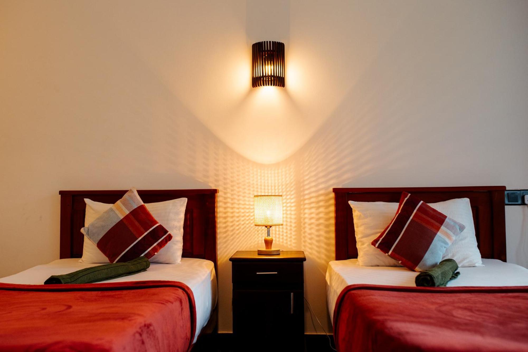 Adams Peak Inn Nallathanniya Εξωτερικό φωτογραφία