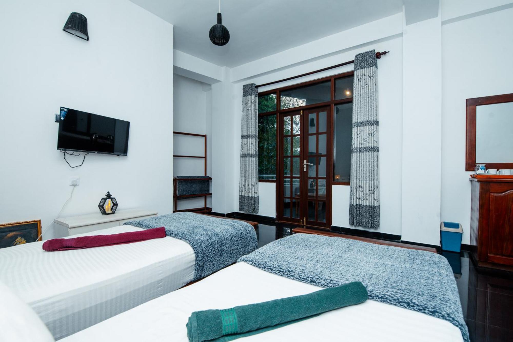 Adams Peak Inn Nallathanniya Εξωτερικό φωτογραφία