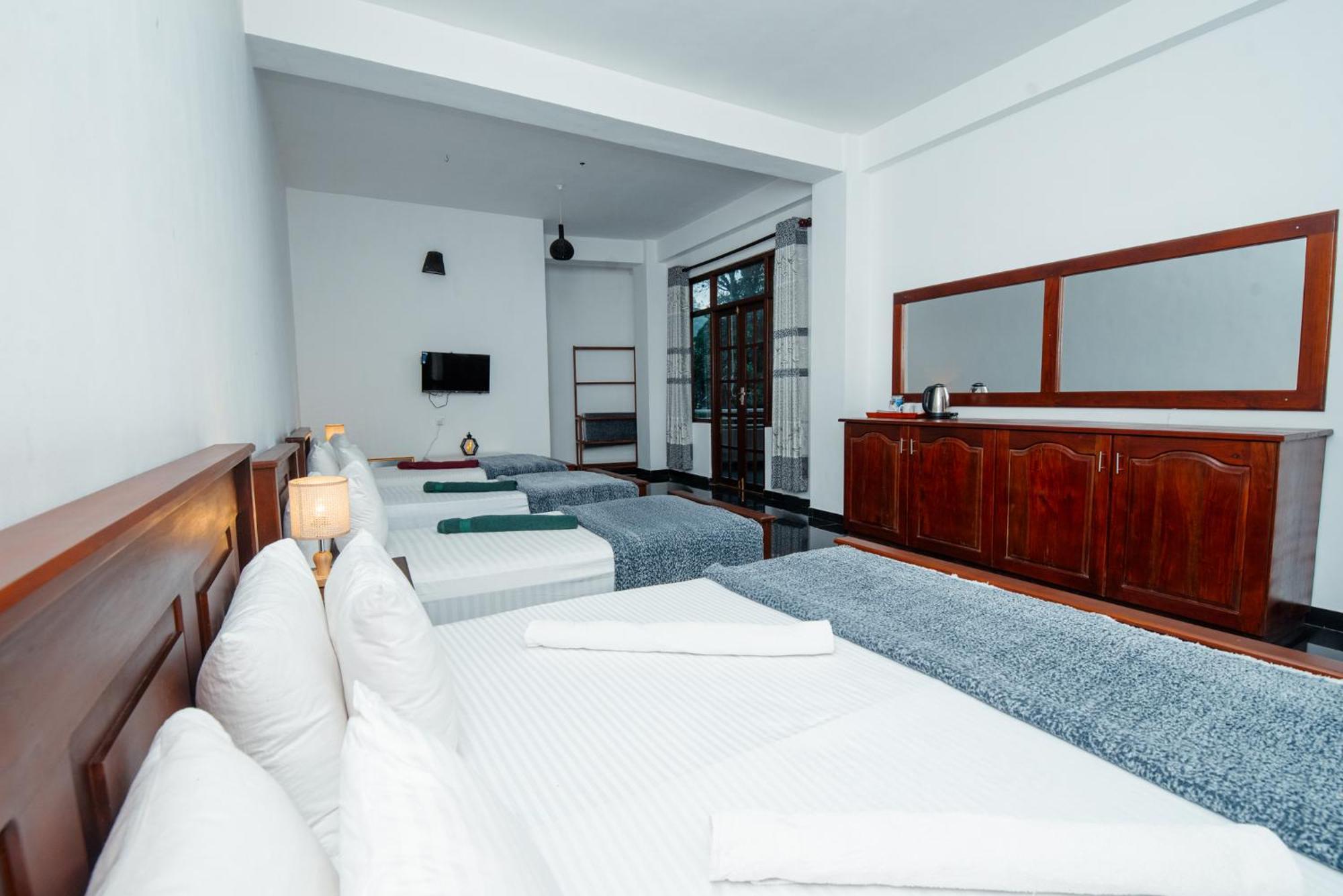 Adams Peak Inn Nallathanniya Εξωτερικό φωτογραφία