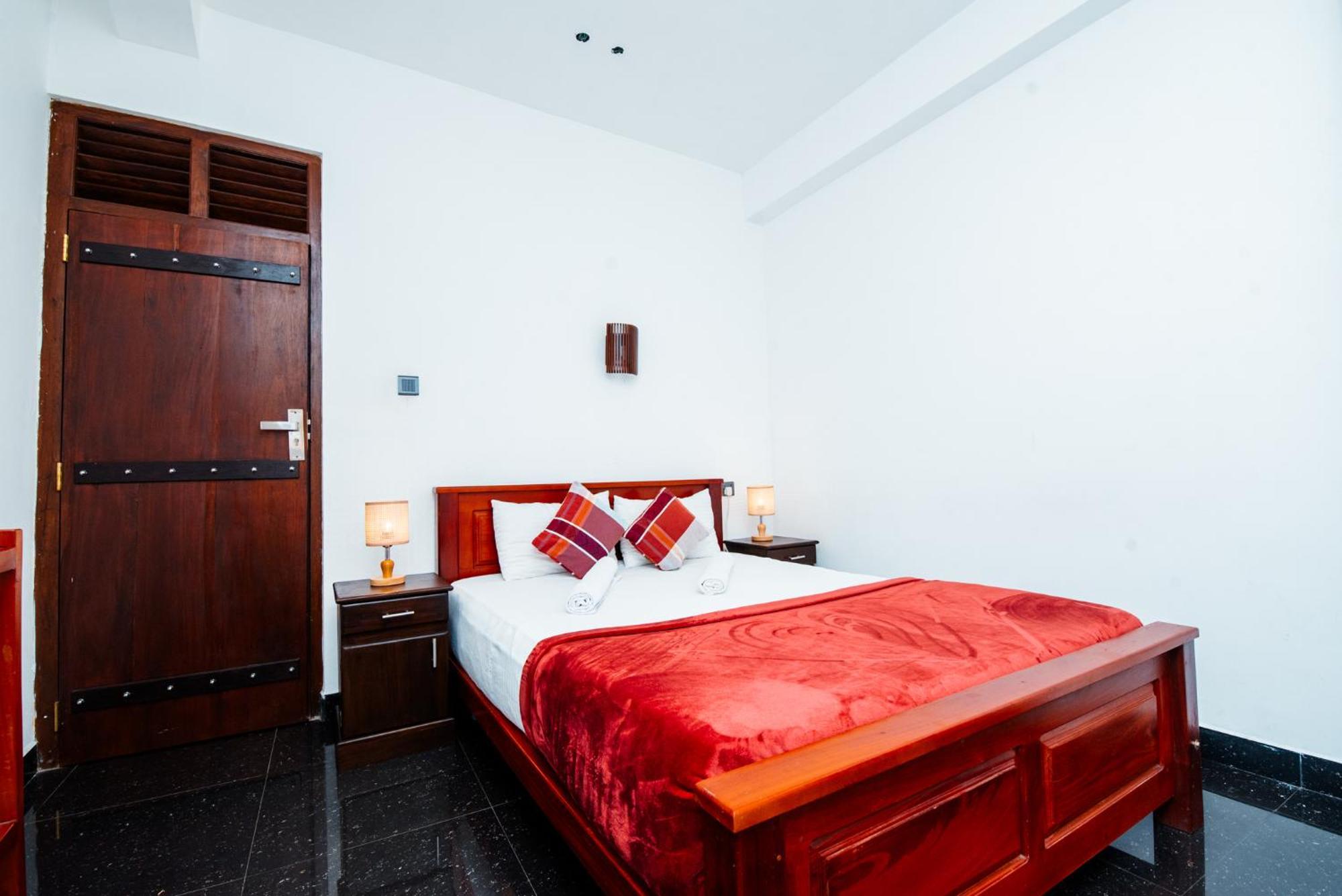 Adams Peak Inn Nallathanniya Εξωτερικό φωτογραφία