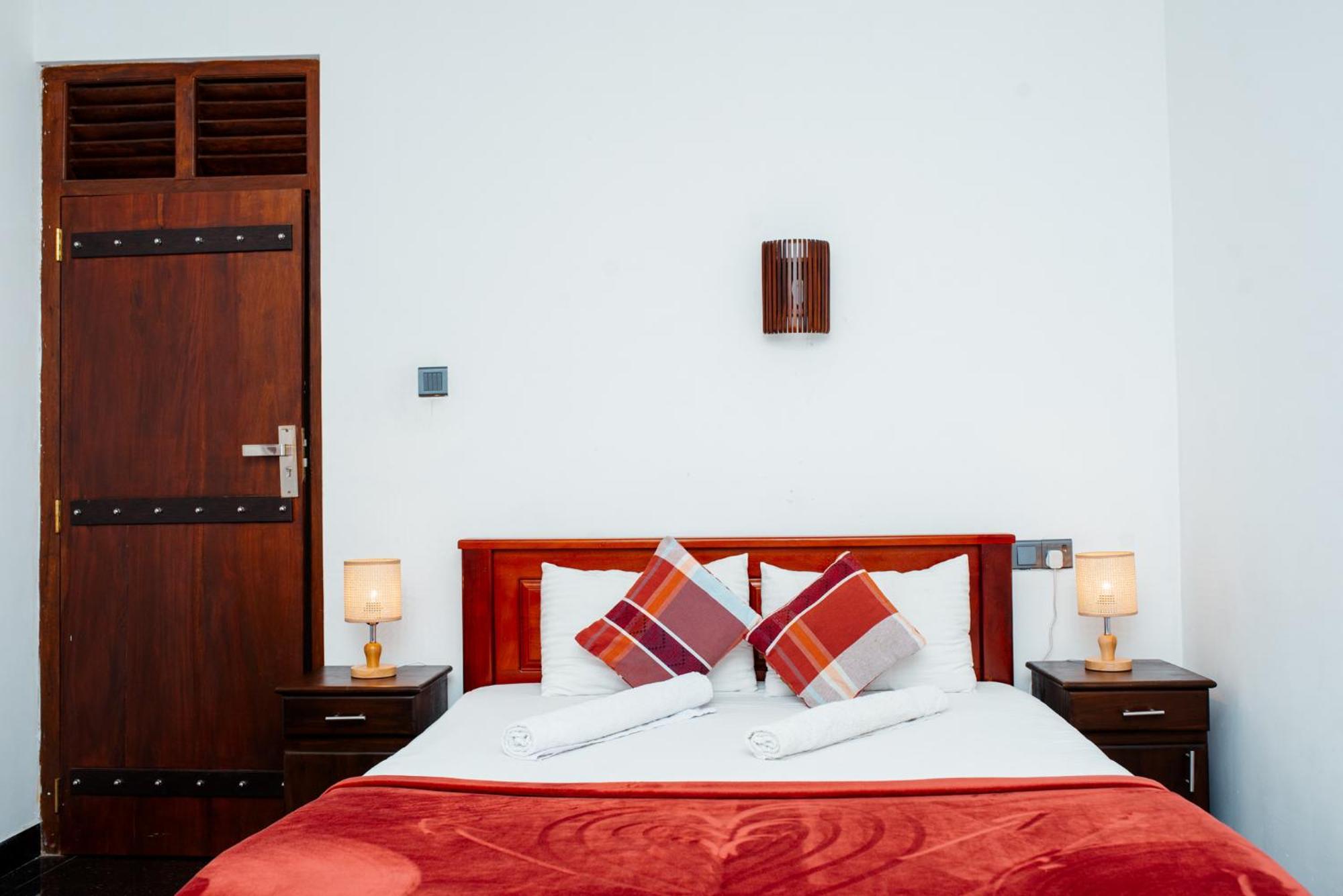 Adams Peak Inn Nallathanniya Εξωτερικό φωτογραφία